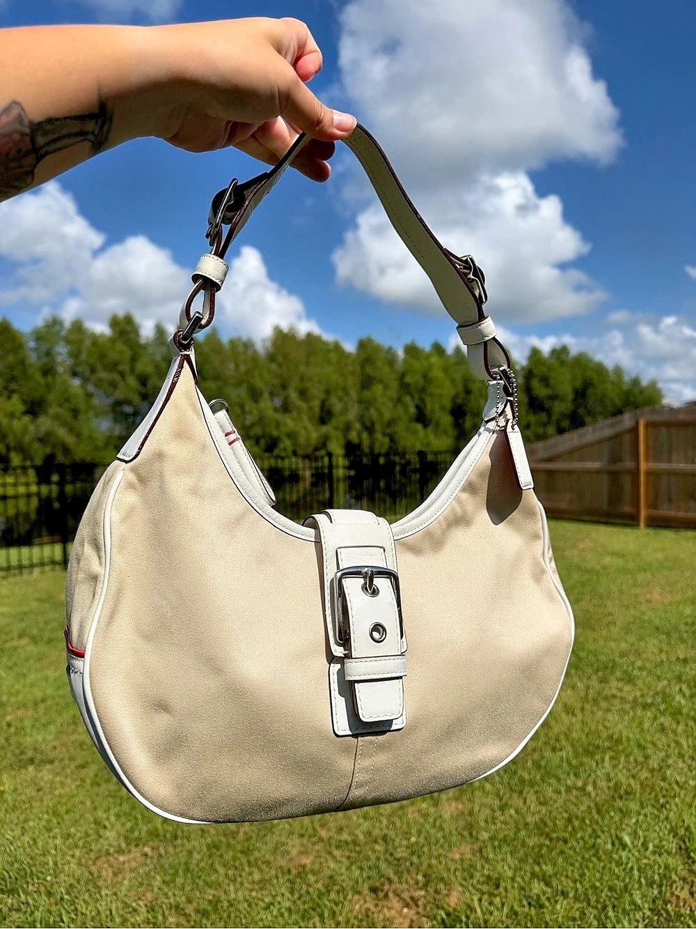 👜 Vintage Coach Hamptons Canvas Buckle Hobo Bag
